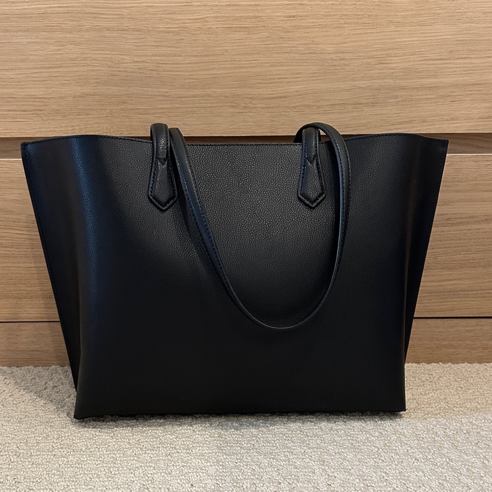 Quince Italian Leather Triple Compartment Shopper Tote, like new!